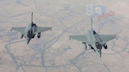 Siria: raid bombardieri russi colpiscono 