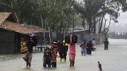 Sri Lanka steps up aid as monsoon toll exceeds 150
