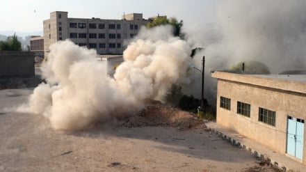 Arabistan savaş uçakları Yemen'i vurdu