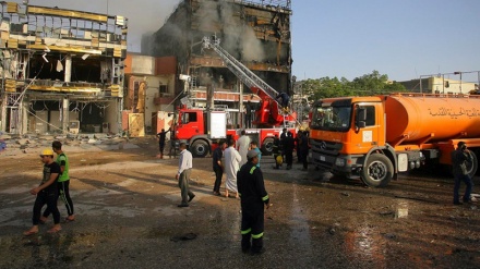 イラク南部の聖地で爆発が発生し、数十名が死傷



