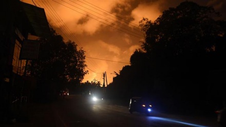 Thousands evacuated after fire, blasts at Sri Lankan army camp