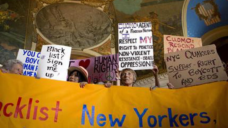 反イスラエルボイコットの支持者がアメリカ・ニューヨークで抗議集会を実施