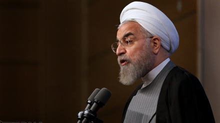 イラン大統領、「敵はイスラム恐怖症のために陰謀を企てている」
