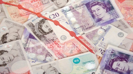 Libra atinge mínimo frente ao dólar desde 1985; Bolsas asiáticas caem