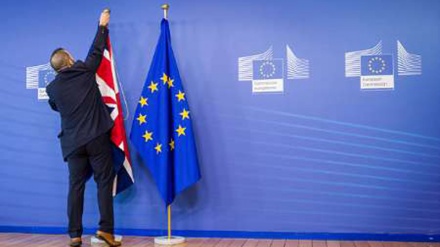 イギリスでEU離脱の是非を問う国民投票が開始