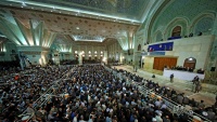 Warga Iran di peringatan hari wafat Imam Khomeini ra