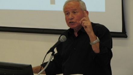 אבי דיכטר מגנה את פרישת השרים מממשלת ישראל