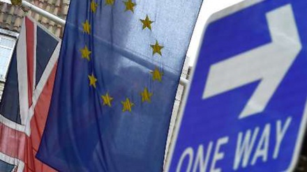 イギリス、EUからの離脱を問う国民投票を翌日に控える