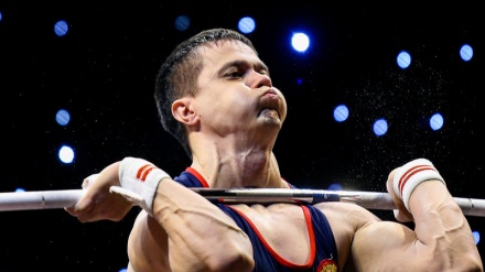 VIDEO: dramma nel sollevamento pesi: l'armeno Karapetyan si spezza il gomito