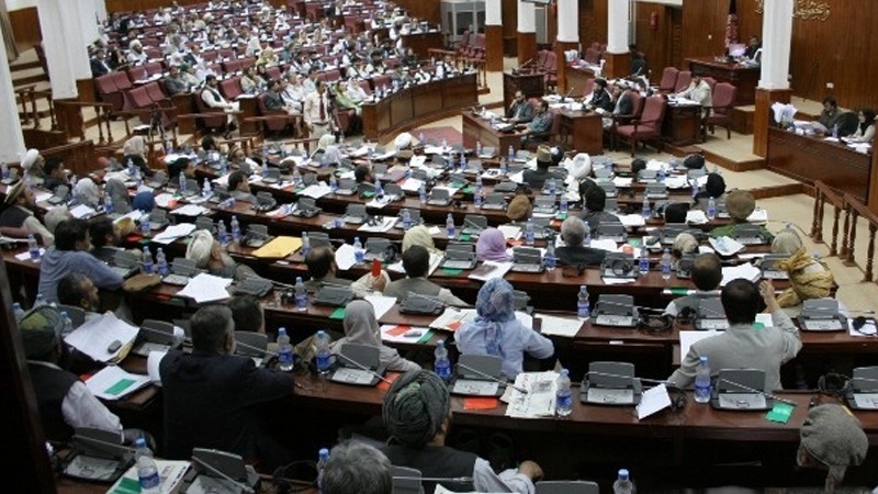 موافقت پارلمان افغانستان با درج «قومیت» و «ملیت» در شناسنامه‌های الکترونیک