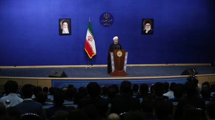 Рухани: Көрнекті тұлғалардың Иранға оралу қозғалысы басталды