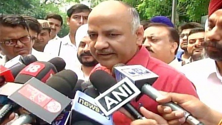दिल्ली में फिर भिड़ी भाजपा और आप, एक दूसरे पर गंभीर आरोप