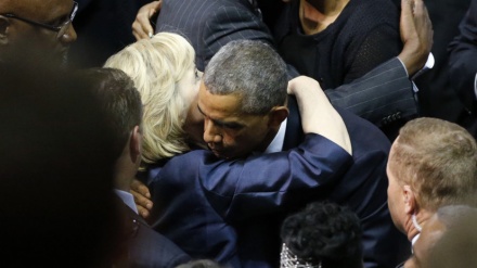 Обама поддержал Клинтон и попросил Сандерса не стоять на ее пути