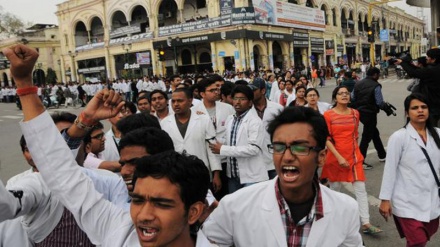 भारत, शिक्षा पर राजनीति हावी, पाक नियंत्रित कश्मीर की डिग्री, मान्य नहीं