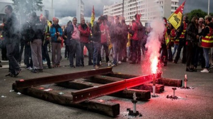 フランスのメトロと原発でストライキ