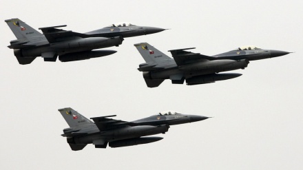 Turkish warplanes bomb PKK bases in southeast: Report