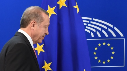 Erdoğan: Türkiye tehditler karşısında teslim olmayacak