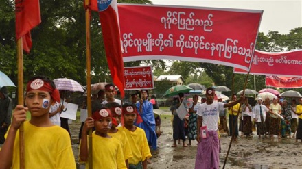 Anti-Muslim Buddhists protest in Myanmar
