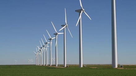 مجله اقتصادی، تاکید مقام های حکومت طالبان بر استفاده از انرژی های تجدید پذیر در افغانستان 16 08 1404