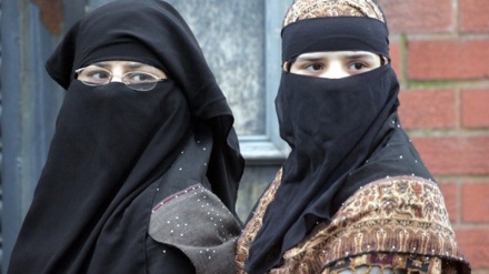 Violación de los derechos humanos en el Occidente desde la ilusión hasta la realidad 26