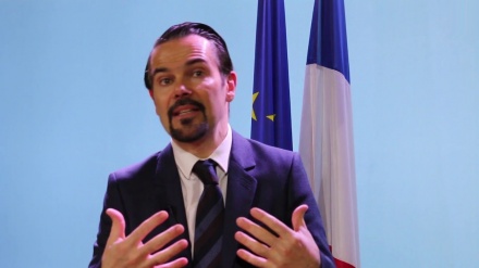 Fransa'dan elçisinin İran dışişleri bakanlığına çağrılmasına tepki