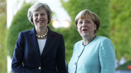 May ve Merkel: Nükleer anlaşmaya bağlı kalacağız