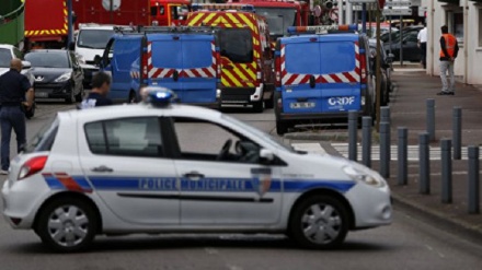 Padre é morto após ser feito refém em igreja da Normandia, na França