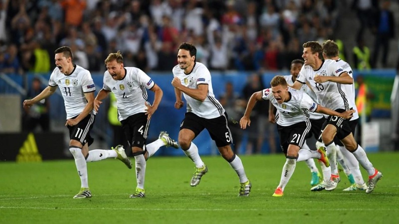 Almanya Euro 2016 müsabakalarında İtalya'yı yendi