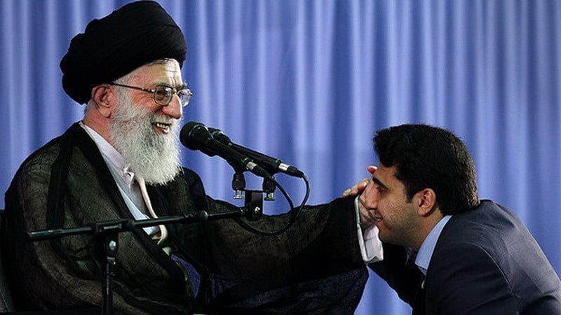 Líder iraní: Compromiso con Estados Unidos no resolverá los problemas de Irán