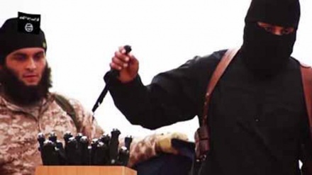 シリア・アレッポでテロリストが子供の首を切って殺害