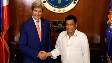フィリピン大統領とアメリカ国務長官が会談
