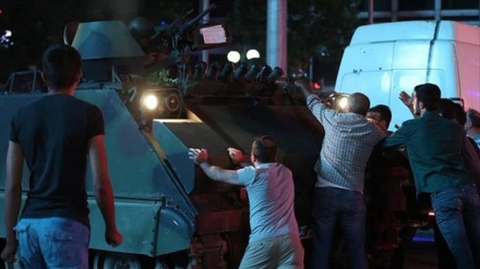 Türkiye'deki darbe girişimine çeşitli ülkelerden tepkiler geldi 