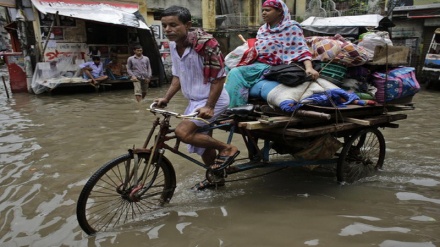Banca Mondiale, in Bangladesh a rischio 12 milioni di poveri
