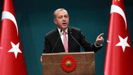 Erdogan ve pista de países extranjeros en la intentona golpista en Turquía