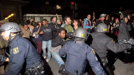 Vazhdon arrestimi i kundërshtarëve të diskriminimit racor në Amerikë