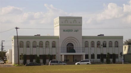 Muslim doctor shot, stabbed outside Texas mosque