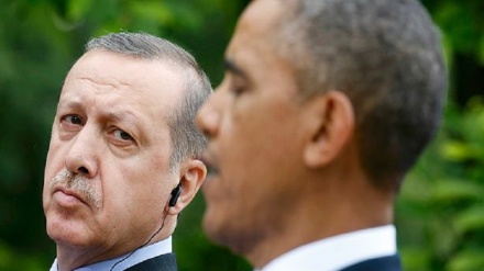 Obama a Erdogan: vi aiuteremo a fermare i responsabili del golpe