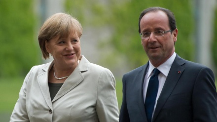 Ucraina: Hollande e Merkel favorevoli ad estendere sanzioni contro la Russia  