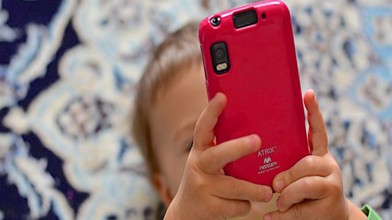 Alerte sur les dangers des radiofréquences pour les enfants