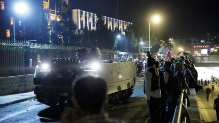 Kura Ta Lafa A Kasar Turkiya Bayan Yunkurin Juyin Mulki A Daren Jiya