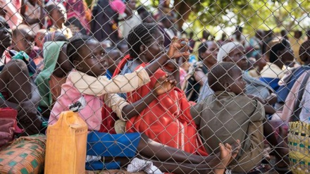 People flee fighting to UN base in western South Sudan