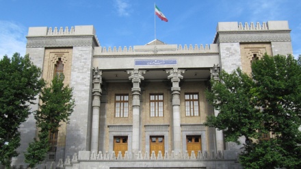 Iran ocijenio smješnim tvrdnje da prodaje oružje DAIŠU-u u Sinajskoj pustinji