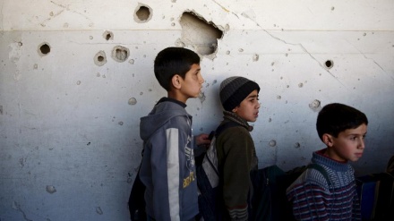 本日のトピック　戦争と、子供の教育を受ける機会の剥奪