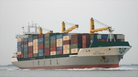 O Reino Unido retira sanções contra três companhias da Marinha iraniana 