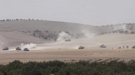 Türkiye tankları Suriye'ye girdi