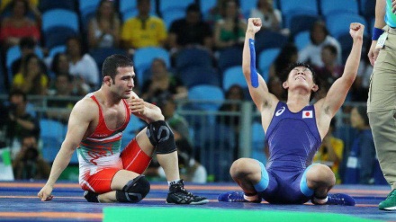 リオ五輪、レスリングイラン代表、準決勝で日本選手に惜敗（写真）