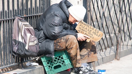 世界で、およそ２０億人が貧困状態で生活