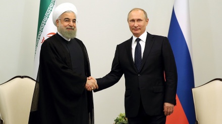 イランとロシアの大統領が会談