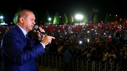 Erdogan: gli Stati Uniti scelgano tra Gulen e la Turchia