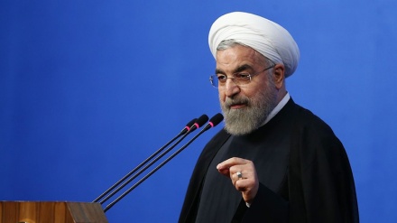 イラン大統領、「さまざまな分野における独立が重要」